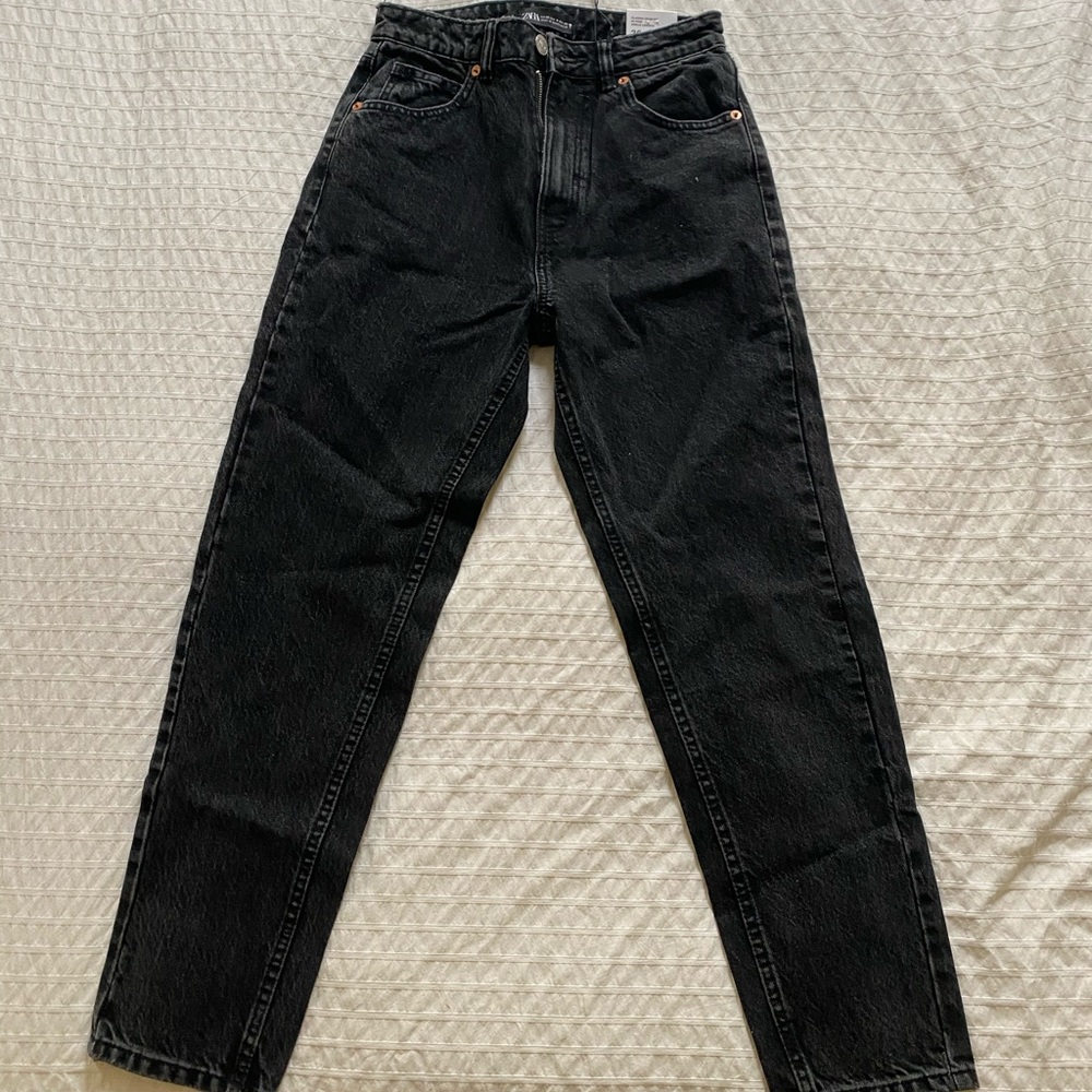 Black Zara Classic Mom Fit Jeans - 4 (runs small)